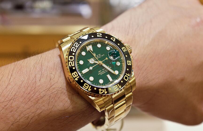 Unique 40MM Rolex GMT-Master II 116718LN Replica Watches – Necessary For Successful Men