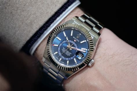 Delicate Rolex Sky-Dweller Replica Watches With Classic Aesthetic Features