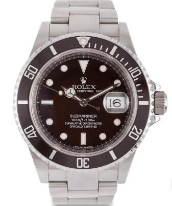 This old Submariner is not rare so its value will not be increased.