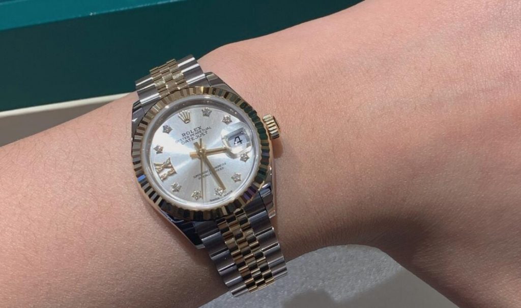 Subtle Fake Rolex Watches Sales Build Decency