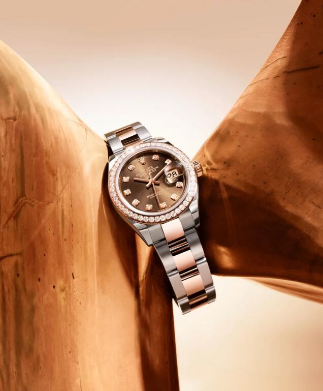 The Perfect Replica Rolex Oyster Perpetual Lady-Datejust: An Icon of Style